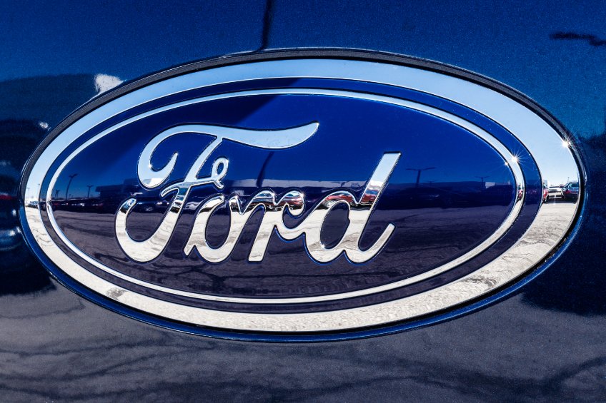 Ford_98154895_s.jpg