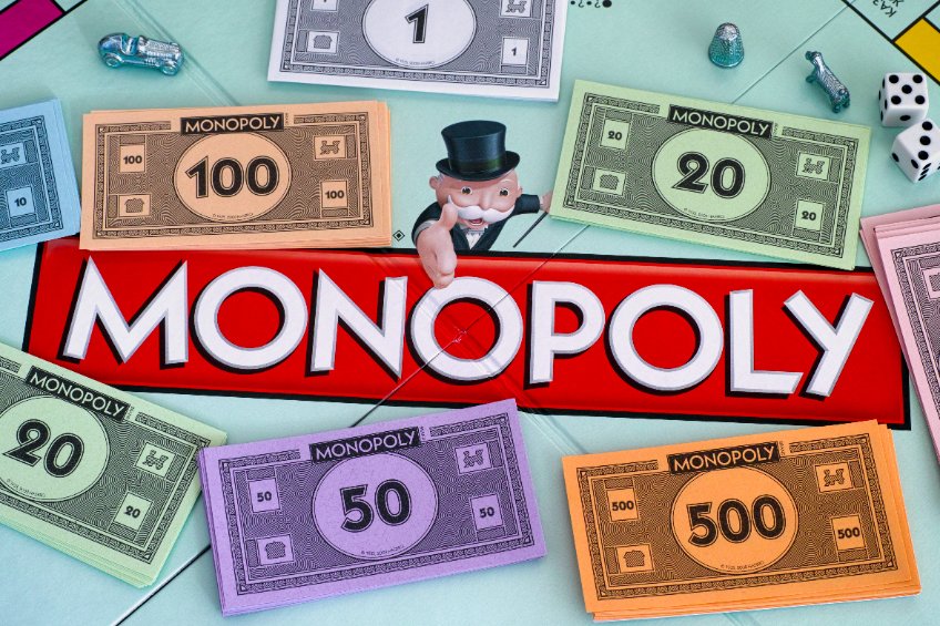 Monopoly100238560_s.jpg